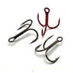 Treble Hooks, 2x Strong, Round Bend - Black and Red Treble Hooks, 2x Strong, Round Bend - Black and Red